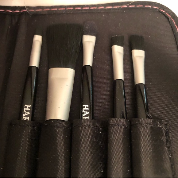 💜 3/$30 Hard Candy 5 piece Travel /Purse Sized Makeup Brushes and Case - Picture 5 of 8